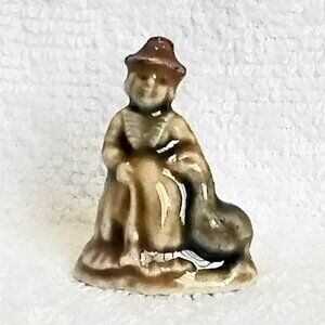 2/$20 Series 2 Rhymes (1971-'79) Wade Red Rose Tea Mother... Error Figurine!!